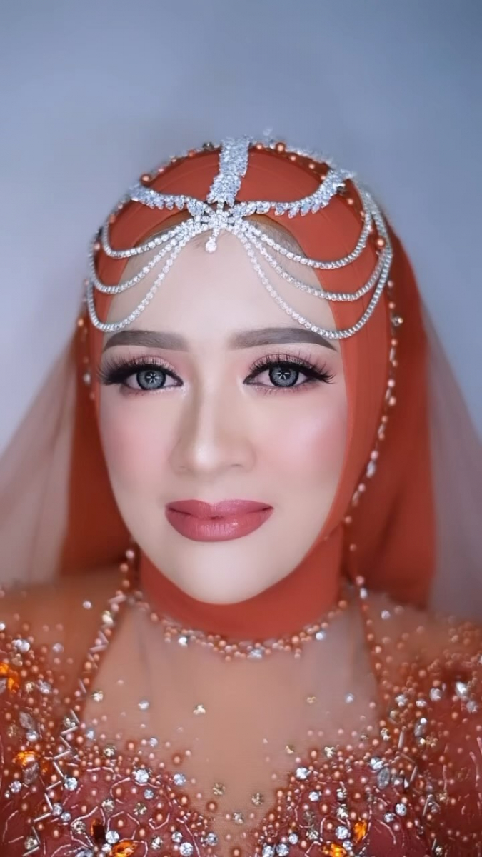 #latepost 

Bride On Frame @indahfujii_ 
Make Up 