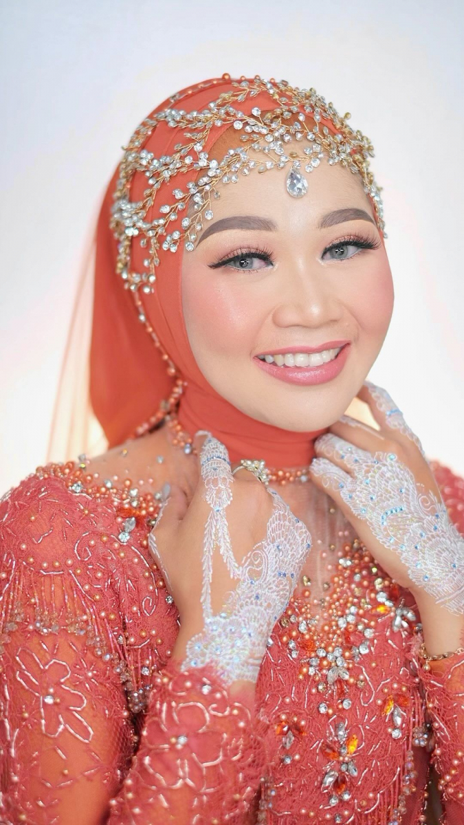 Terracota Yang Masih Jadi Favorit?

Bride @rinamrlna 
Attire 